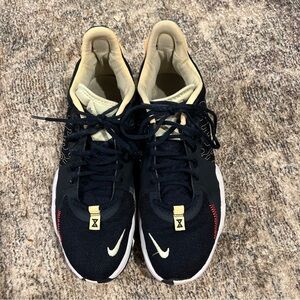 Nike Men's Black Basketball Shoe 11.5 PG5 Dark Obsidian Melon Tint CW3143-401